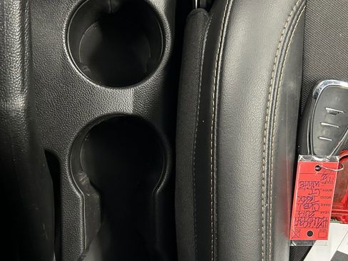 Used 2019 Chevrolet Trax LT w/ LT Convenience Package image 35