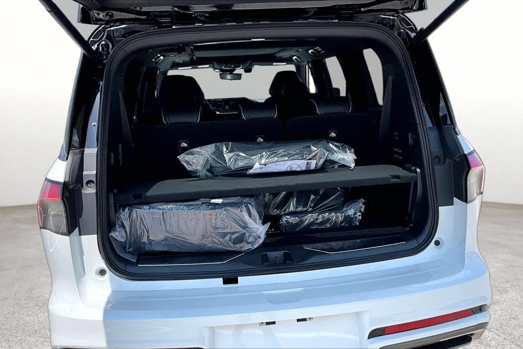 New 2027 INFINITI QX80 Autograph w/ Premium Cargo Package AWD/4WD image 33