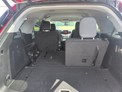 Used 2023 Ford Explorer XLT w/ Equipment Group 202A AWD/4WD image 16