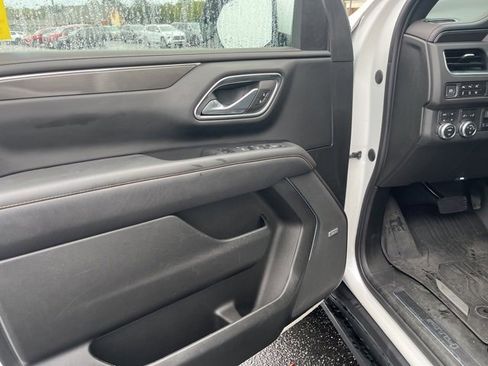 Used 2023 GMC Yukon AT4 w/ AT4 Premium Plus Package image 6