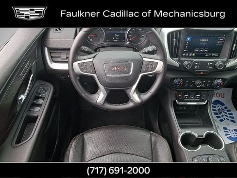 Used 2021 GMC Terrain SLT AWD/4WD image 2