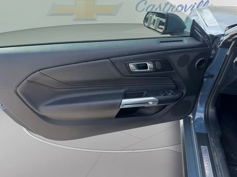 Used 2025 Ford Mustang Premium RWD image 10
