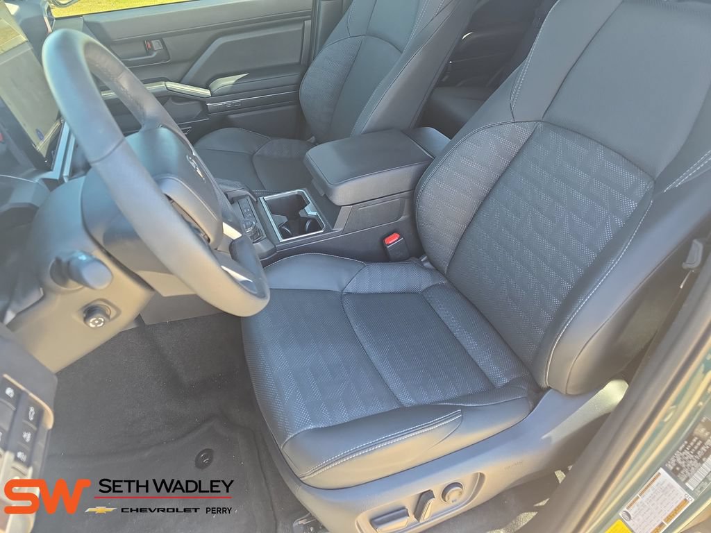 Used 2026 Toyota 4Runner TRD Off-Road Premium AWD/4WD image 15