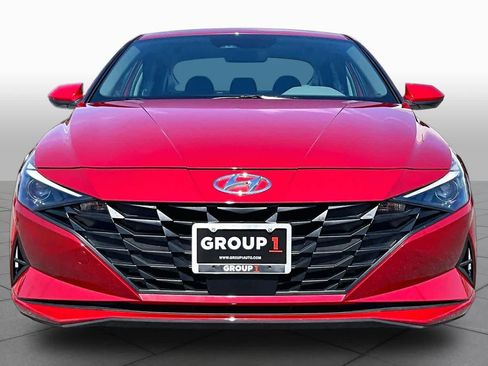 Used 2023 Hyundai Elantra SEL w/ Convenience Package FWD image 4