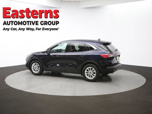 Used 2021 Ford Escape SE image 60