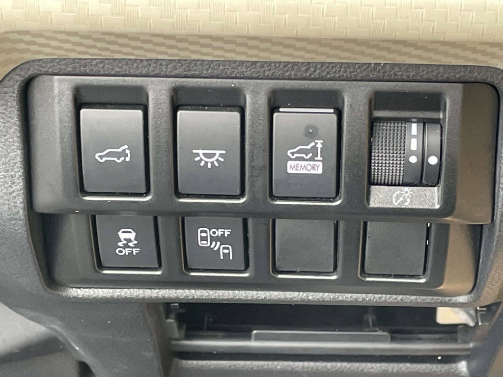 Used 2022 Subaru Ascent Premium w/ Convenience Package AWD/4WD image 21