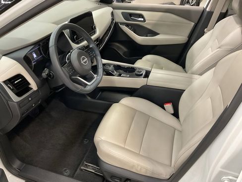 Used 2023 Nissan Rogue SL w/ SL Premium Package image 10