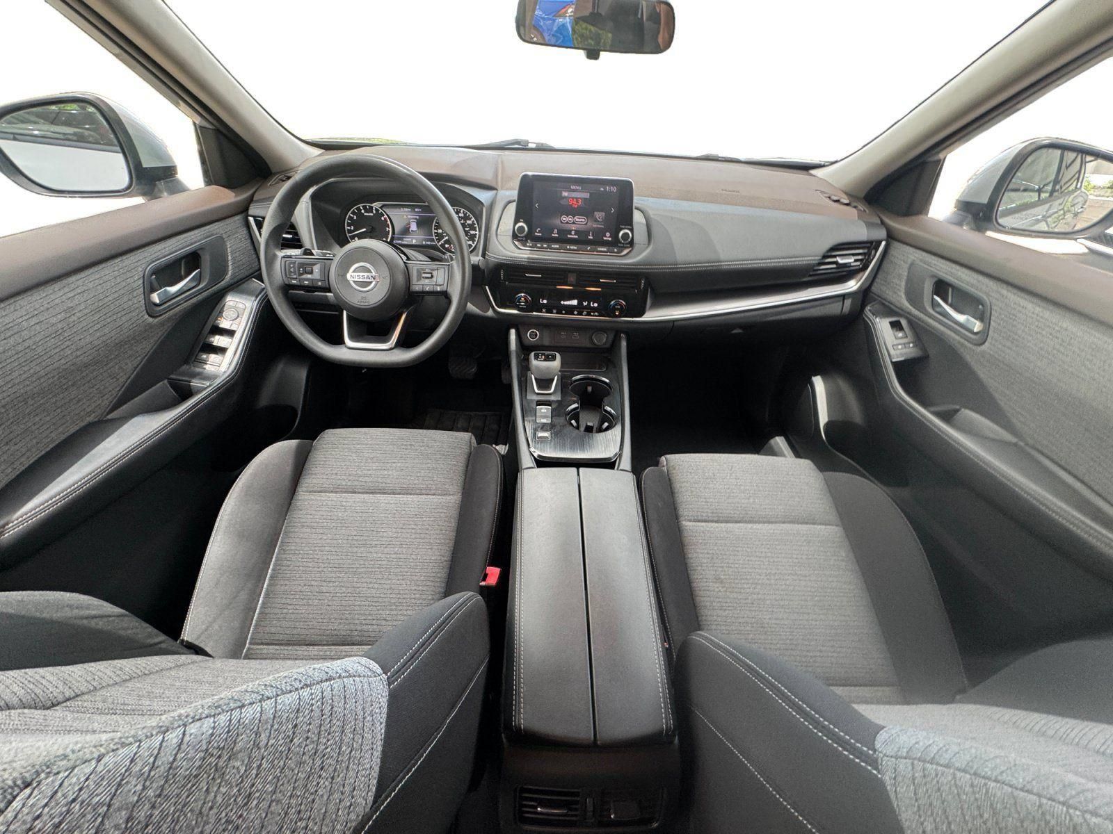 Used 2021 Nissan Rogue SV FWD image 11