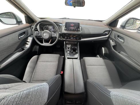 Used 2021 Nissan Rogue SV FWD image 11