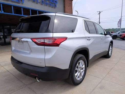 Used 2021 Chevrolet Traverse LT FWD image 8