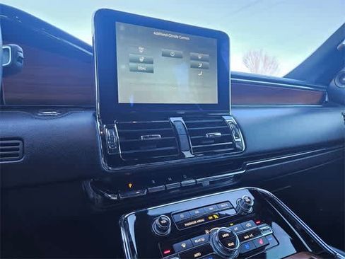 Used 2019 Lincoln Navigator L Reserve image 30