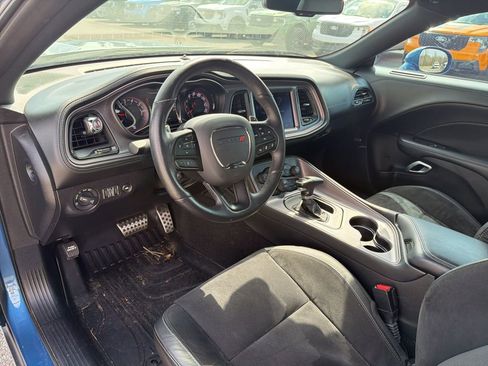 Used 2023 Dodge Challenger GT w/ Plus Package image 10