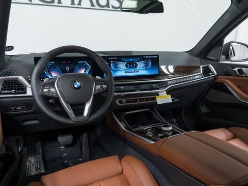New 2026 BMW X5 xDrive40i w/ Executive Package image 16
