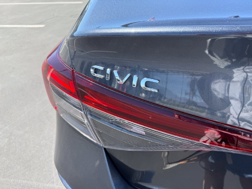 Certified 2025 Honda Civic Sport image 6