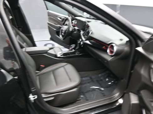 Used 2024 Chevrolet Trax RS w/ Driver Confidence Package FWD image 20