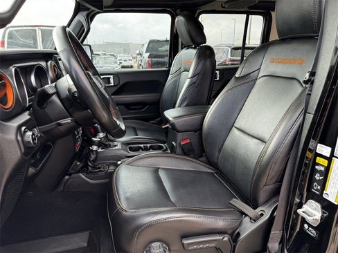 Used 2022 Jeep Gladiator Mojave image 27