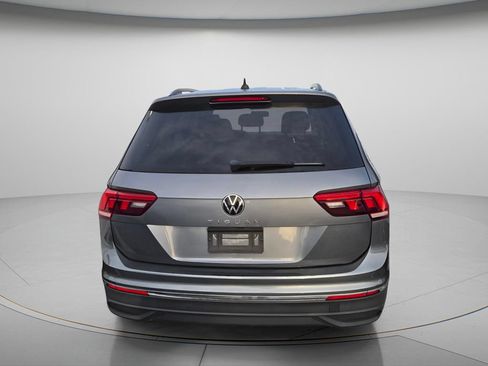 Used 2022 Volkswagen Tiguan S FWD image 4