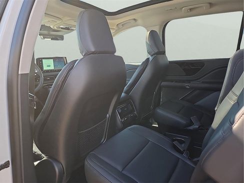 New 2026 Lincoln Aviator 2WD w/ Jet Appearance Package image 10