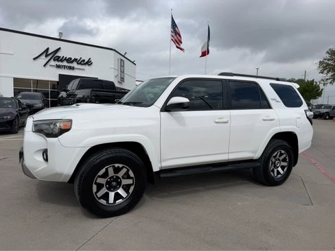 Used 2019 Toyota 4Runner TRD Off-Road AWD/4WD image 1