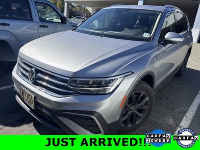 Certified 2022 Volkswagen Tiguan SE w/ Panoramic Sunroof Package