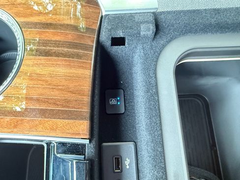 Used 2025 Cadillac Escalade Sport Platinum w/ LPO, Floor Liner Package AWD/4WD image 49