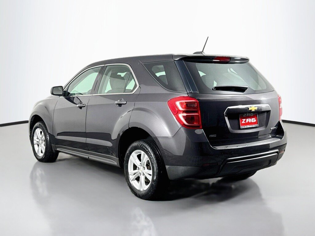 Used 2016 Chevrolet Equinox LS AWD/4WD image 3