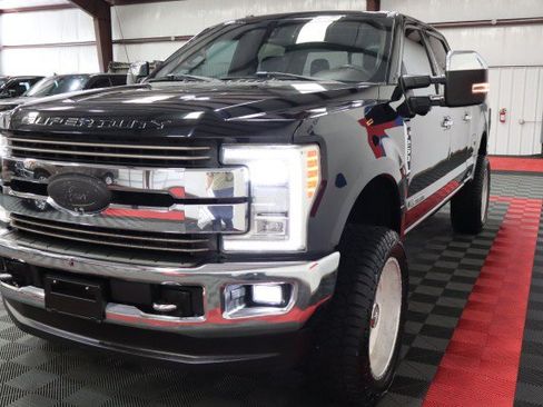Used 2017 Ford F250 King Ranch w/ King Ranch Ultimate Package AWD/4WD image 26