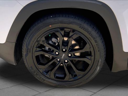 Used 2021 GMC Terrain SLT w/ Elevation Edition FWD image 11