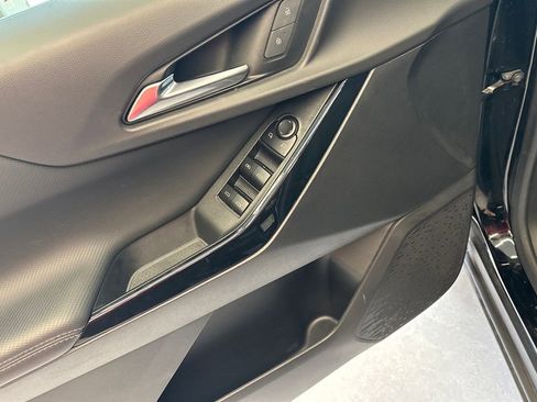 Used 2025 Chevrolet Equinox LT image 13