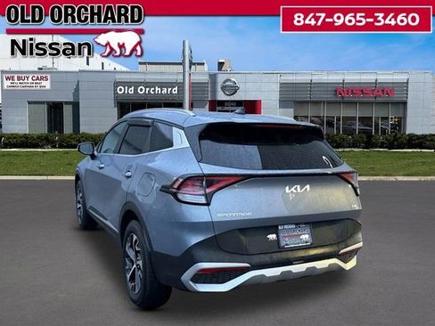 Used 2025 Kia Sportage EX image 8