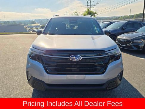 Used 2025 Subaru Forester Touring w/ Popular Package - Touring AWD/4WD image 8