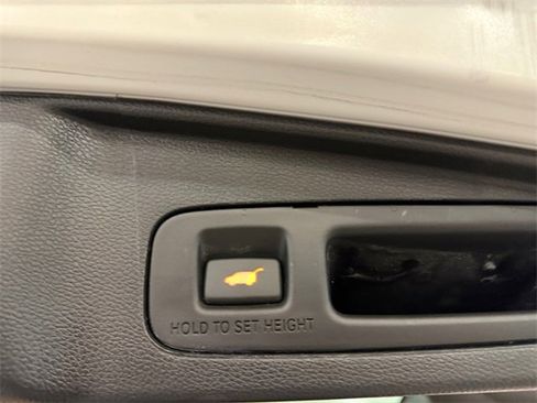 Certified 2020 Honda CR-V Touring image 18