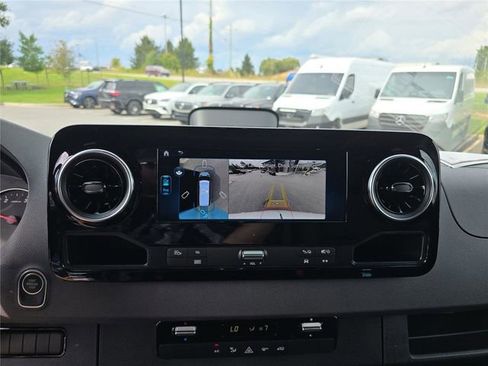 New 2025 Mercedes-Benz Sprinter 2500 image 24