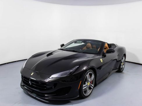 Certified 2019 Ferrari Portofino image 10