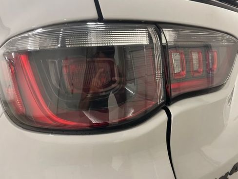 Used 2023 Jeep Compass Trailhawk AWD/4WD image 7
