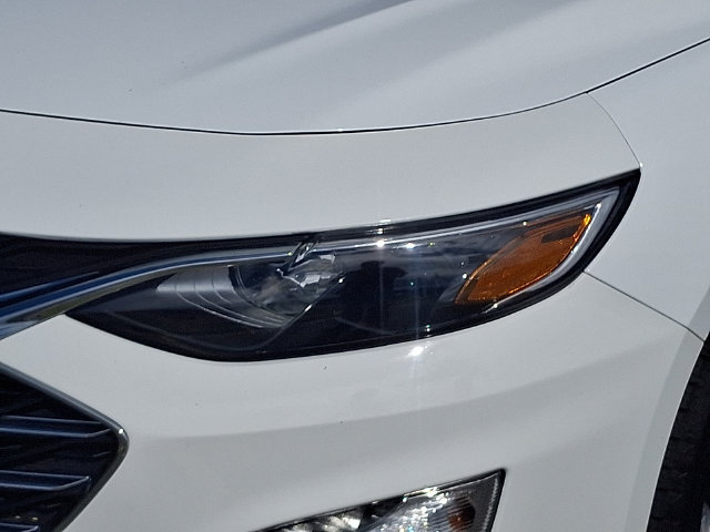 Used 2025 Chevrolet Malibu LT FWD image 9