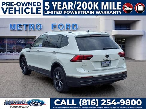 Used 2023 Volkswagen Tiguan SE w/ Panoramic Sunroof Package AWD/4WD image 4