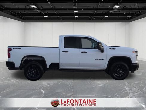 Certified 2025 Chevrolet Silverado 2500 Custom w/ Custom Value Package image 9