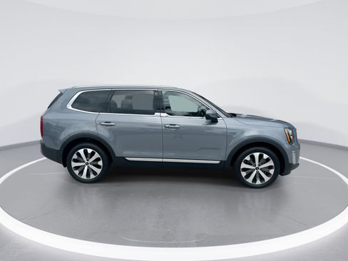 Used 2022 Kia Telluride EX w/ EX Premium Package FWD image 10