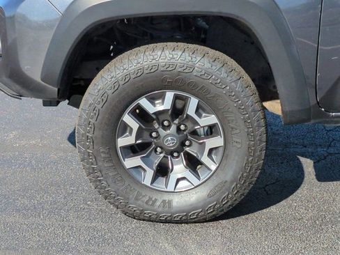 Certified 2023 Toyota Tacoma TRD Off-Road image 7