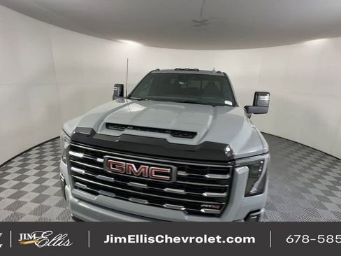 Used 2024 GMC Sierra 2500 AT4 w/ AT4 Premium Plus Package image 3