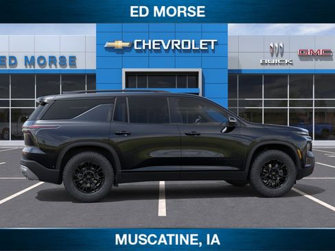 New 2026 Chevrolet Traverse Z71 w/ Enhanced Driving Package AWD/4WD image 5