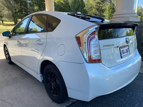 Used 2013 Toyota Prius Three FWD image 3