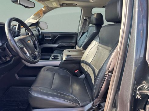 Used 2017 Chevrolet Silverado 1500 LTZ Z71 w/ LTZ Plus Package AWD/4WD image 10