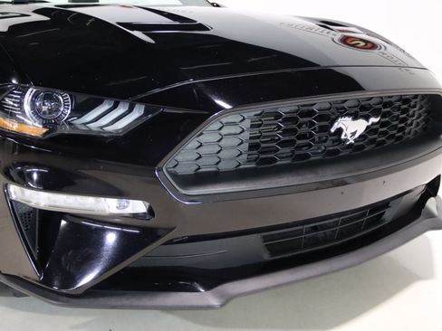 Used 2019 Ford Mustang Premium RWD image 24