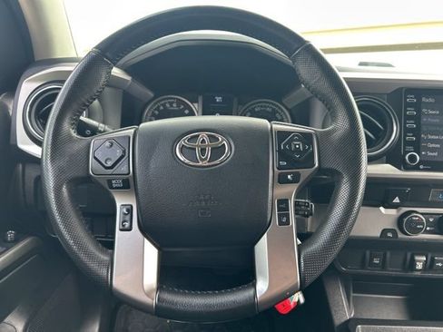 Used 2022 Toyota Tacoma SR5 RWD image 20