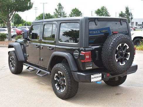 Used 2024 Jeep Wrangler Unlimited Rubicon 4xe w/ Technology Group AWD/4WD image 8
