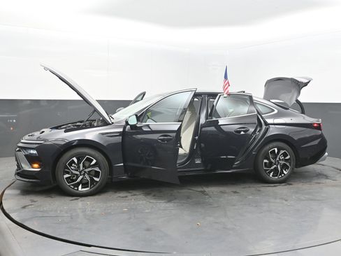 Used 2025 Hyundai Sonata SEL FWD image 44