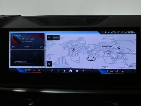 Used 2025 BMW X5 M60i w/ Executive Package image 24