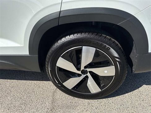 New 2025 Volkswagen Taos S image 7